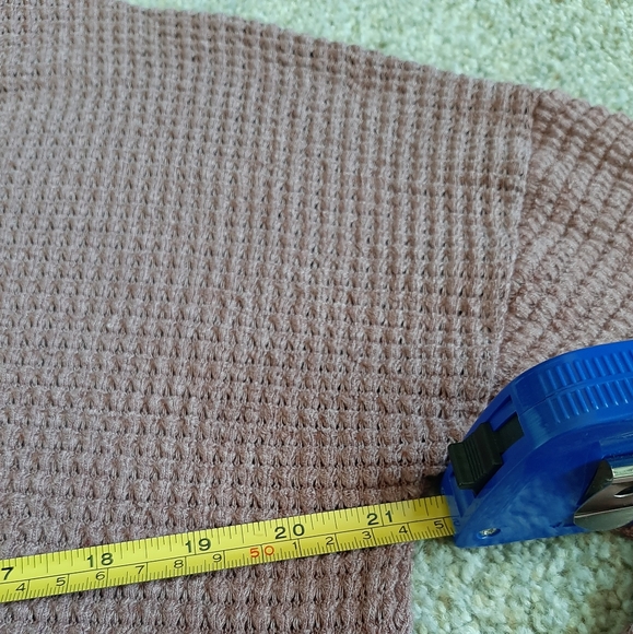 MIA+TESS - Beautiful Waffle Textured Long Tunic With White Lace Trim - Size: L - Picture 8 of 9